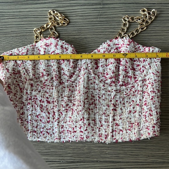 Cristi Bustier Crop Top in Off White & Raspberry
Alice + Olivia sz 8 NWOT $295 - Picture 8 of 9